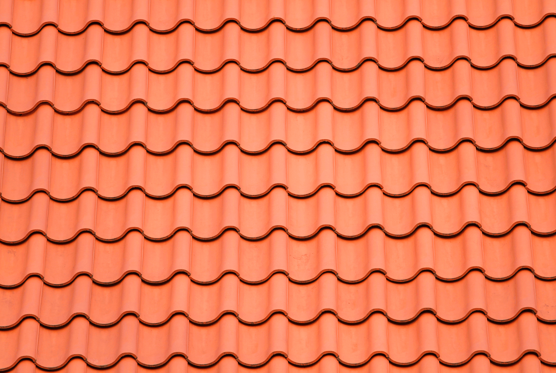 Dachfläche mit orangeroten Tonziegeln